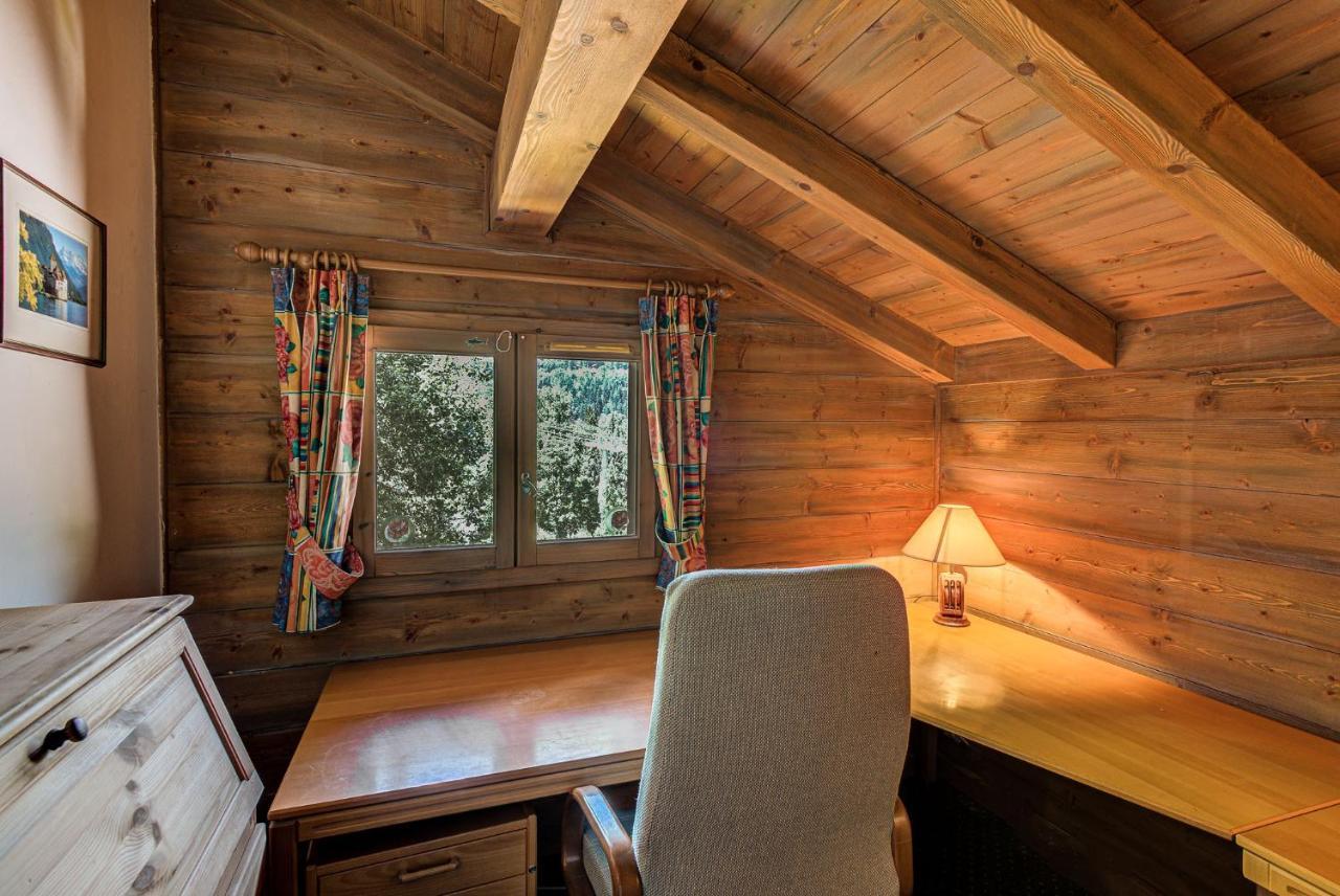 Chalet Blackbushe - Traditional Chalet - Alpes Travel - Sleeps 4-6 Les Houches Dış mekan fotoğraf